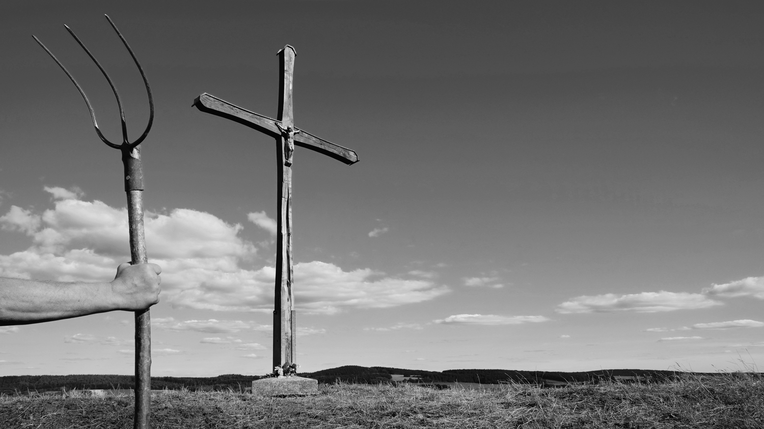 Kreuz, Gipfel, Bauer
© Anna Ditges Eifel 2019